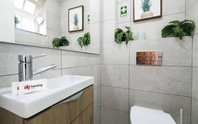 Sesimbra Stylish Villa by Homing