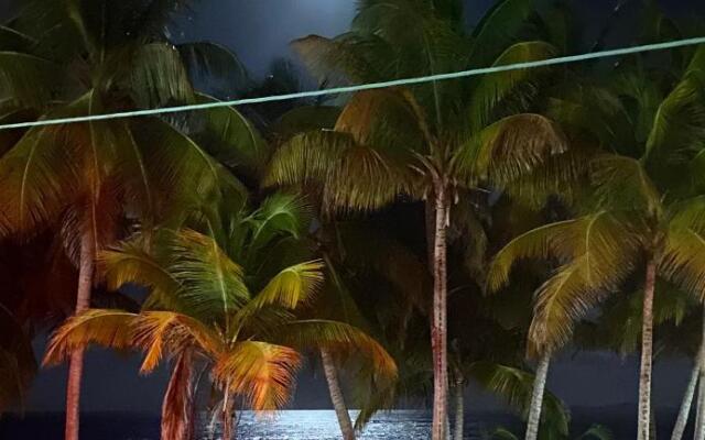 Cozy Beach Apartment