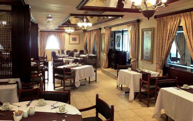 Premier Hotel The Richards