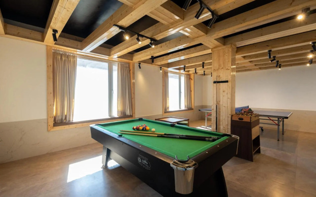 StayVista at DAAFI House with Comp Breakfast