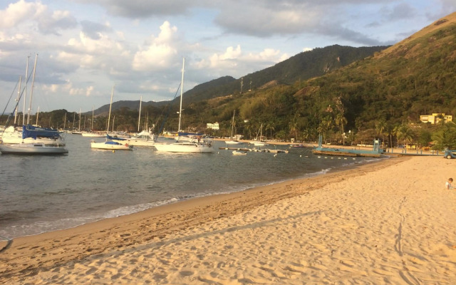 Casa Colonial Térrea no Saco da Capela em Ilhabela