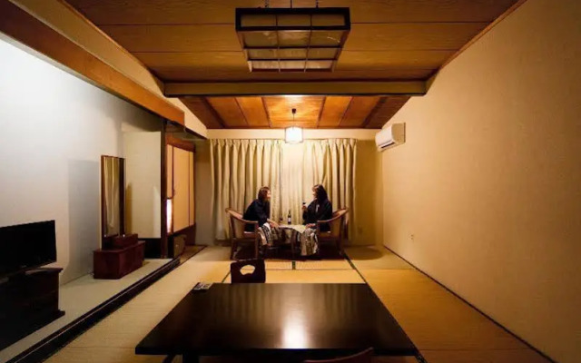 Hoshi Hotel