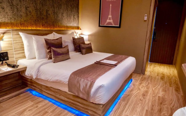 De Paris Hotel