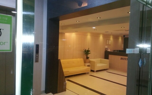 Hotel Starmade