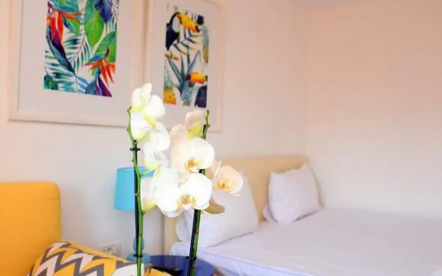 Spring Holiday Resort