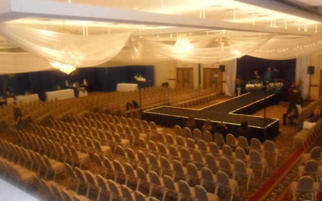 Ramada-Convention Center