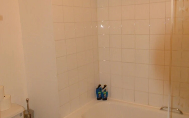 SS Property Hub – Apartment Close to Hyde Park