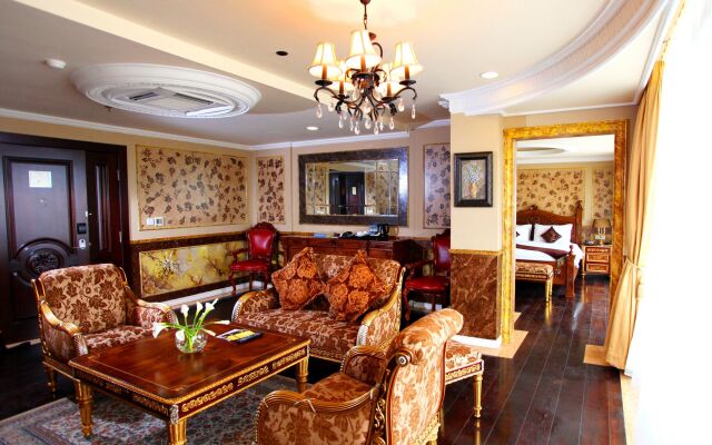 Amos Cozy Hotel & Convention Hall