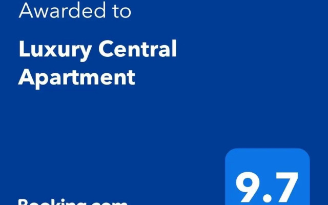Luxury Central Apartment