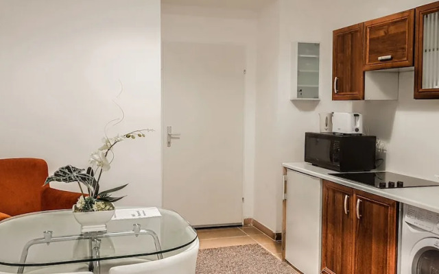 Modern Apartment Wiener Stadthalle 3