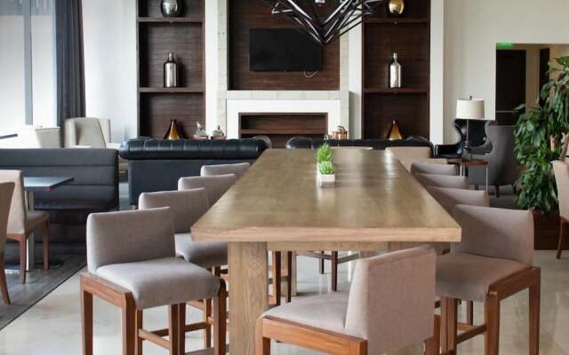 Hampton Inn by Hilton Celaya