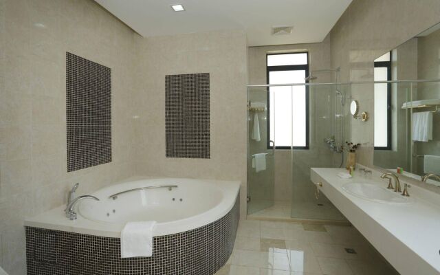 President Hotel at Umodzi Park