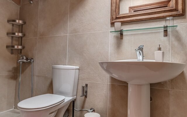 Mastrogiannis Farm House