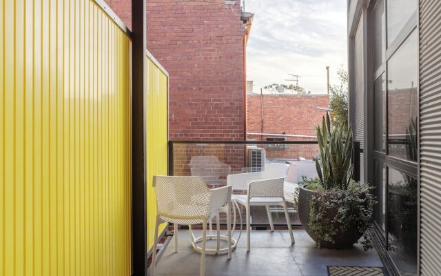 MAC Middle Park by Melbourne Apartment Collection
