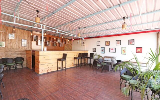 OYO 5049 Hotel Doon