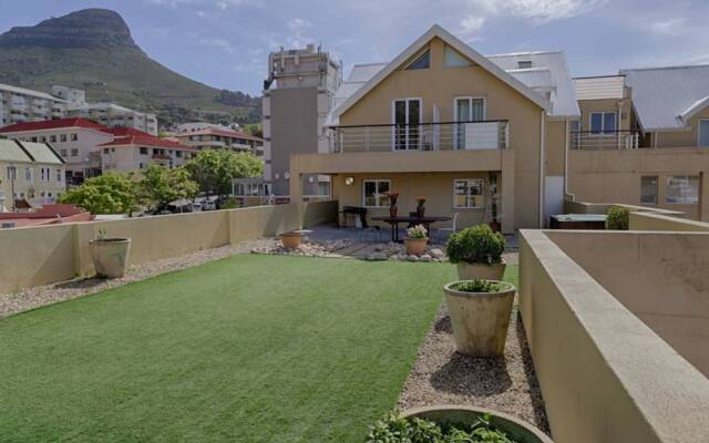 4 Bedroom Apartment With Views In Cape Town