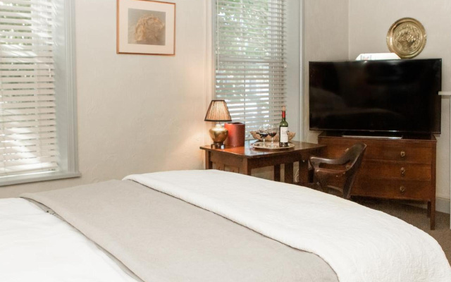 James Buchanan Hotel, Trademark Collection By Wyndham