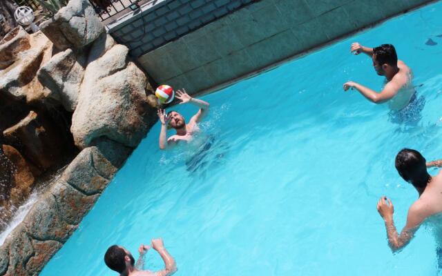 Çamlık Zeynur Otel