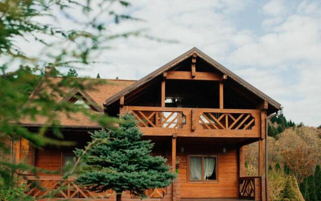 Отель «Таор Карпаты»