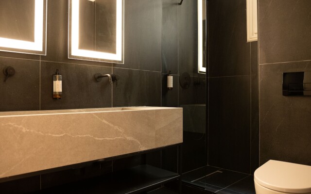 Taskou Luxury Suites