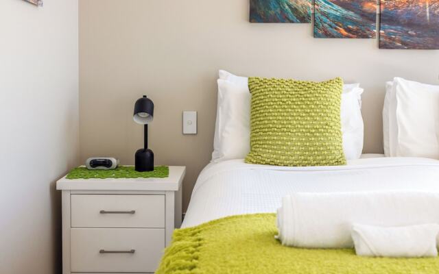 Sea Breeze at The Sands - Onetangi Beach