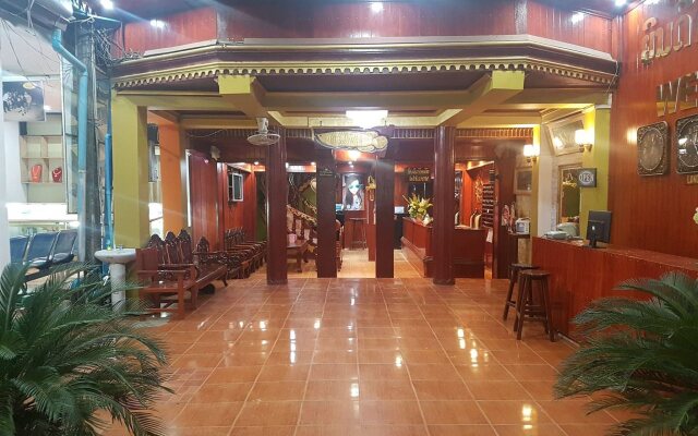 Vang Vieng Paradise Hotel