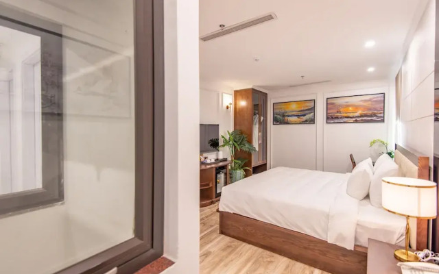 Reyna Luxury Hotel