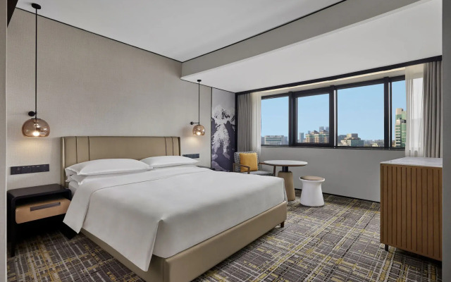 Sheraton Chengdu Lido Hotel