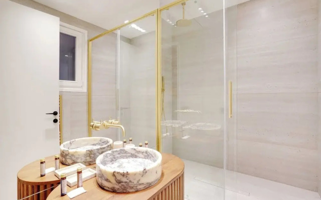 Magnificent Flat - 2br/6p - Champs Elysees