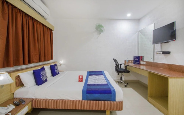 Capital O 10209 Comfort Inn