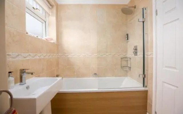 Chestnut Grove Bed And Breakfast