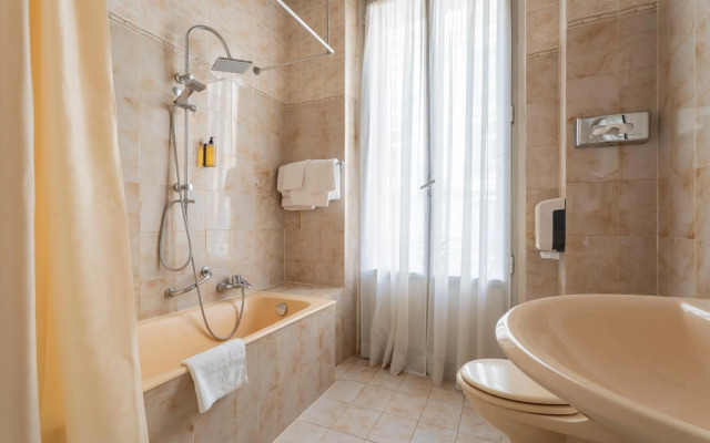 Hotel Busby