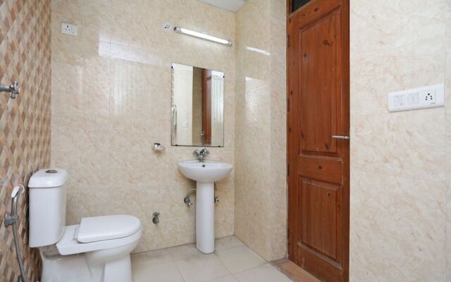 OYO 12502 City Hotel