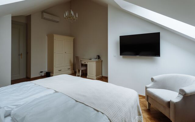 High Heaven Residence