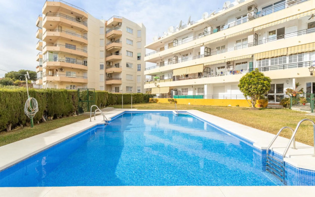 Bright and Spacious 2 Bed Apt