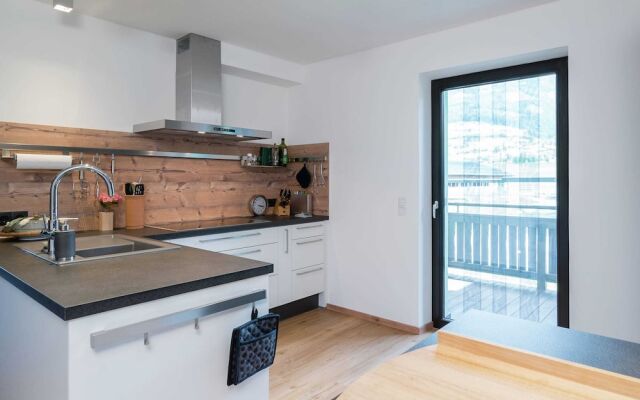 Spacious Apartment near Ski Area in Niedernsill