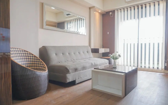 Homey And Cozy 3Br At Meikarta Apartment