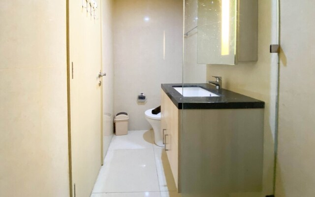 Nice And Elegant Studio Apartment At Warhol (W/R) Residence