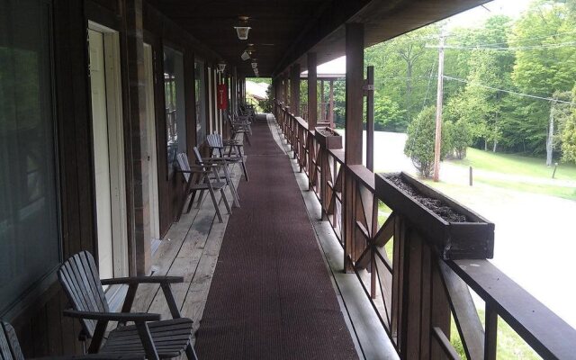 Roaring Brook Ranch and Resort