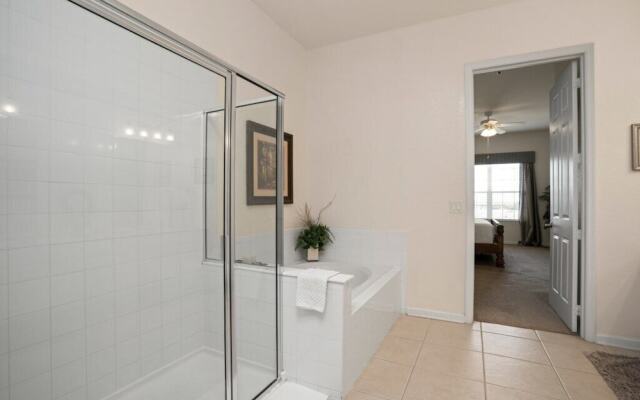 Pool View Penthouse 3 Bedroom Condo