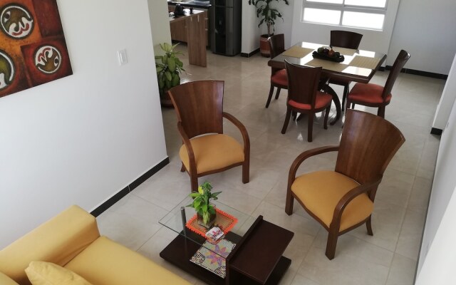 Cmodo Apartamento