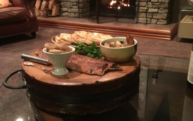 The Flying Trout Boutique Lodge
