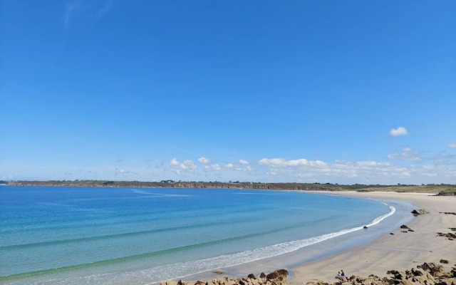 Holiday Home in Lampaul-plouarzel Nearby sea