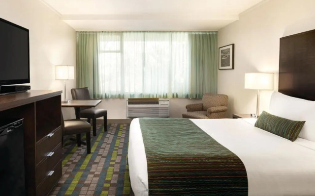 Victoria Airport/Sidney Travelodge