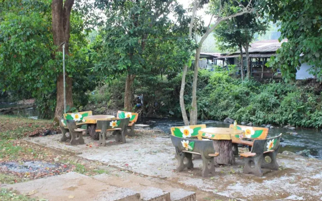 Theo Khame Hotel
