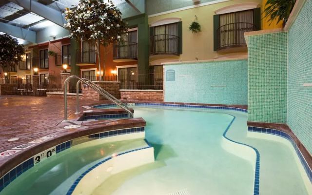 Holiday Inn Hotel & Suites Minneapolis - Lakeville