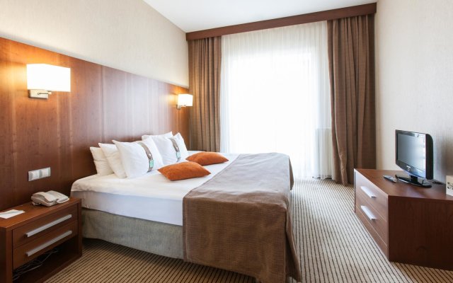 HolidayHall Samara Hotel