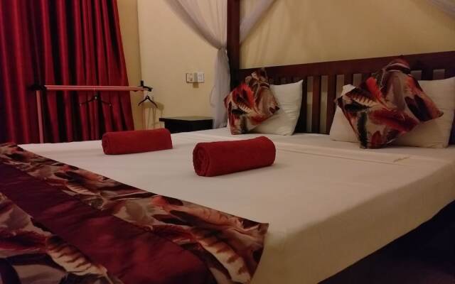 Marine Tourist Beach Guest House Negombo Beach