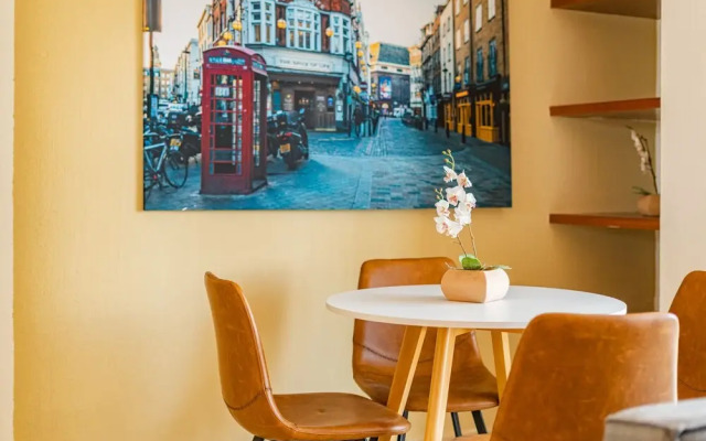 Anahuac Apartments by VH