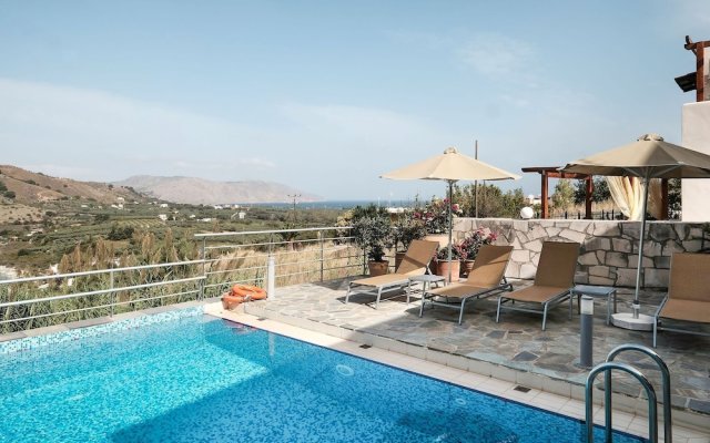 Family Friendly Villa Bluefairy With Private Pool, Near Restaurants & Beach